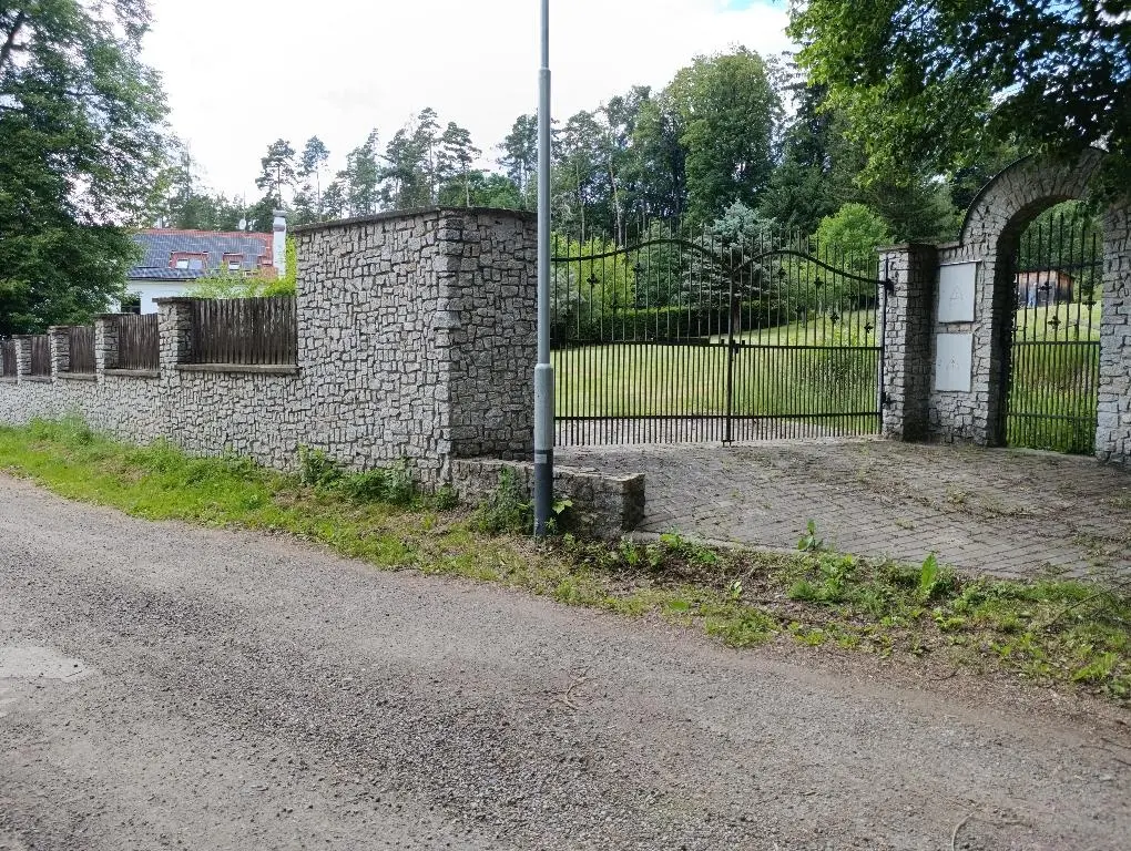Prodej pozemku 4559 m², Jindřichův Hradec · 380 01