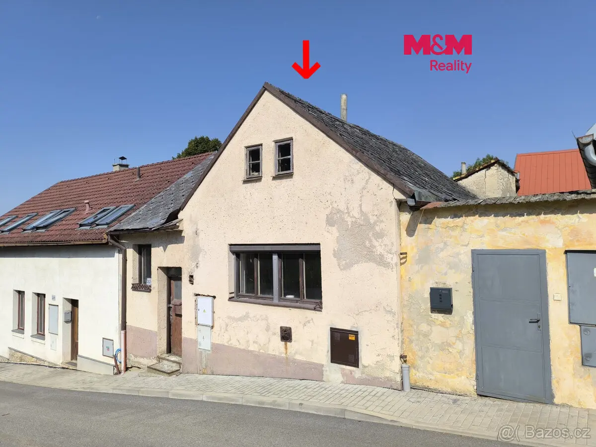Prodej domu 87 m², Vrší · Studená