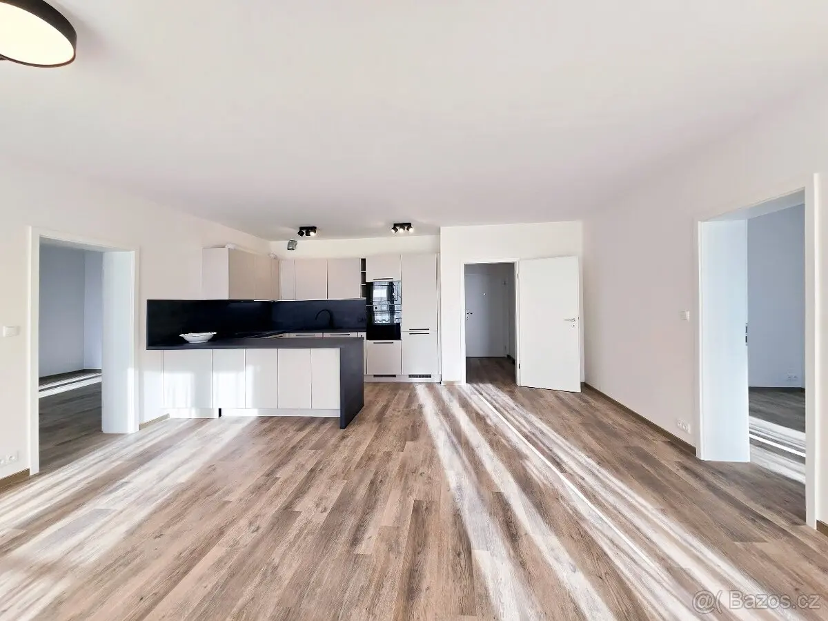 Pronájem bytu 3+kk 102 m², Kolín · 282 01