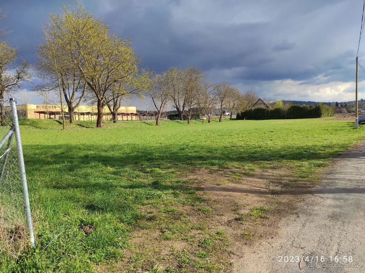 Prodej pozemku 1002 m², Benešov · 251 67