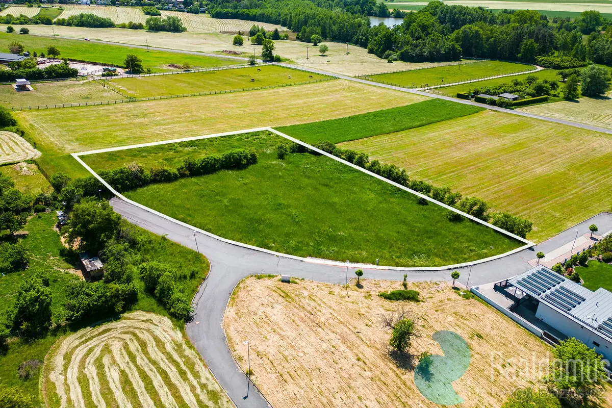 Prodej pozemku 6111 m², Třebeš · Hradec Králové