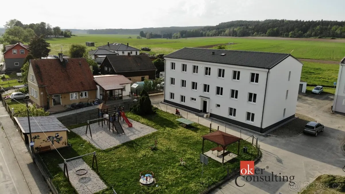 Pronájem bytu 3+kk 75 m², Tachov · 348 02