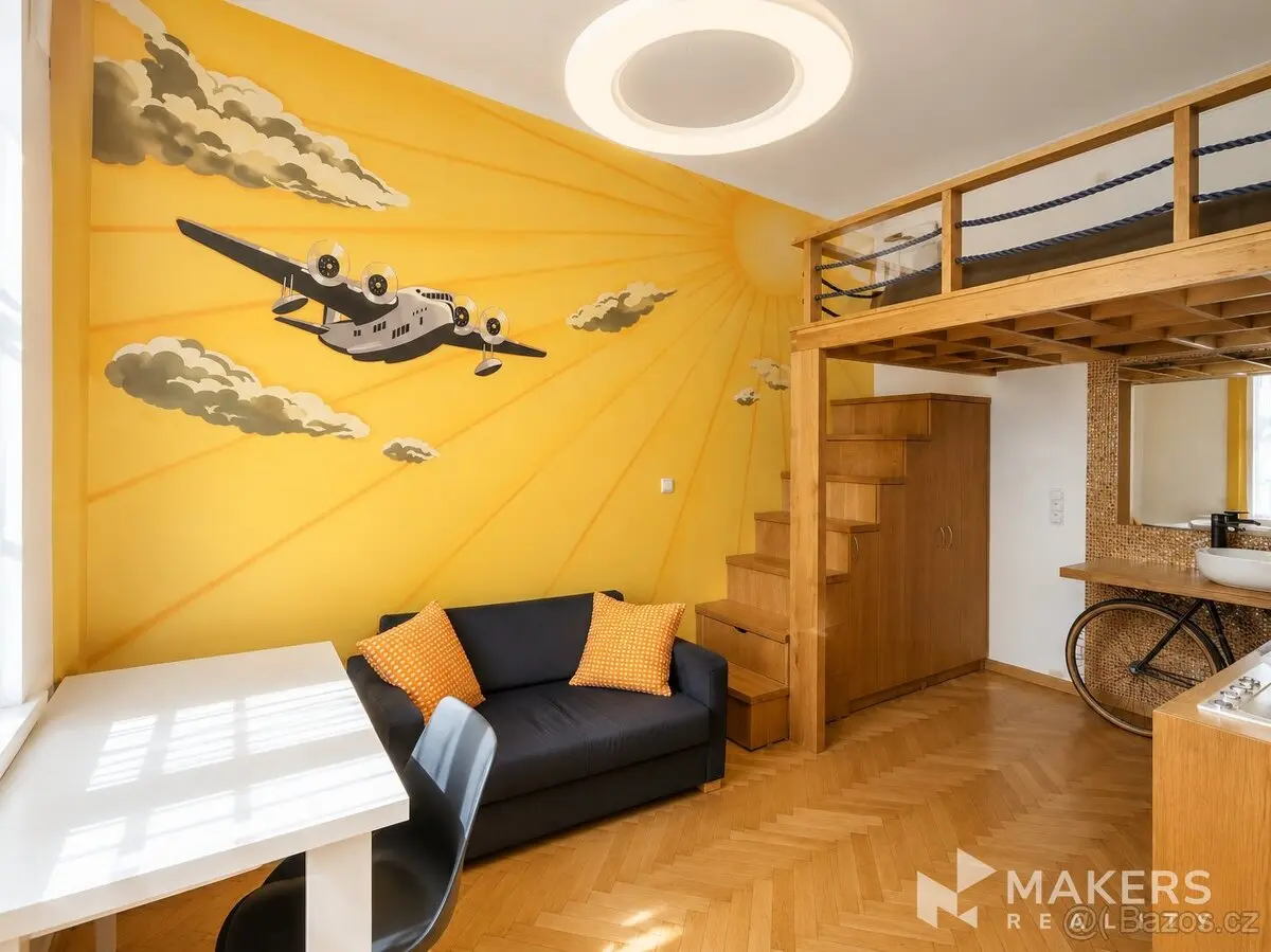 Pronájem bytu 1+1 32 m², Vinohrady