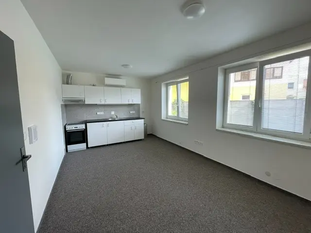 Pronájem bytu 1+kk 32 m², Jindřichův Hradec