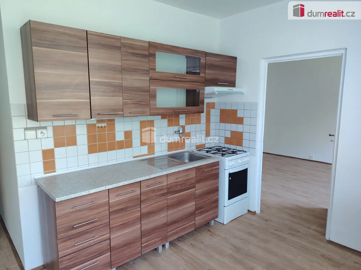 Pronájem bytu 3+1 72 m², –
