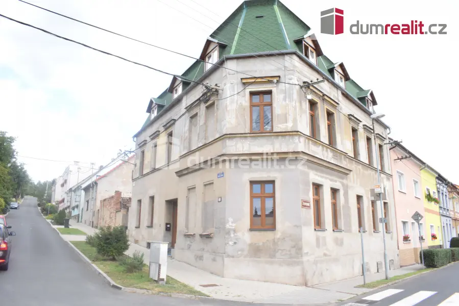 Prodej domu 301 m², Havlíčkova · Bystřany