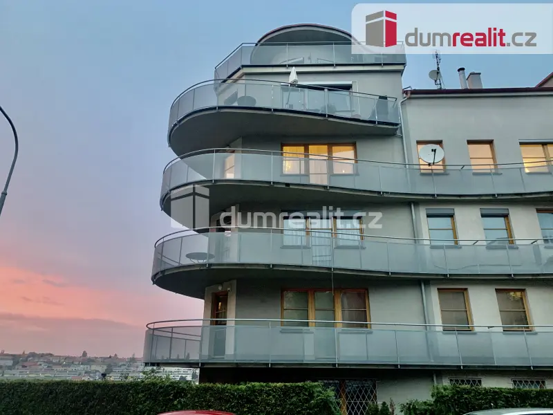Pronájem bytu 3+kk 102 m², Šlikova · Břevnov