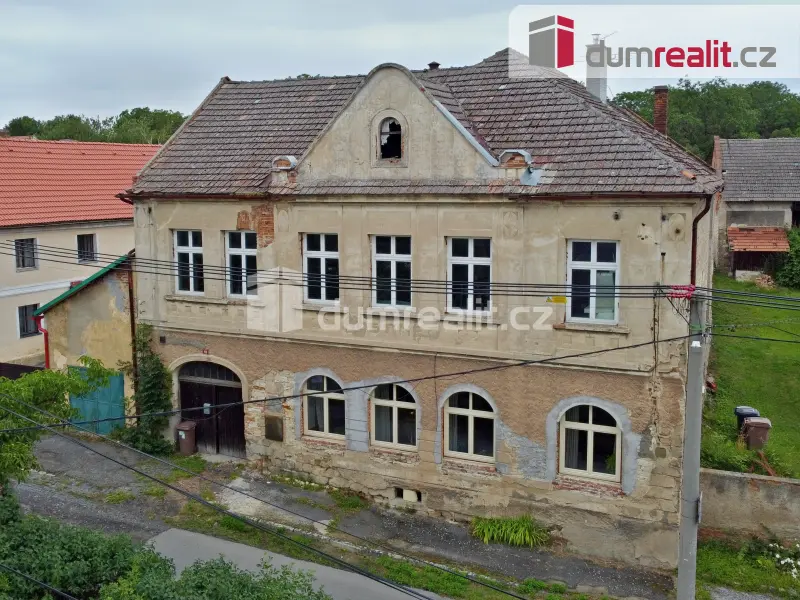 Prodej domu 280 m², Strážnice u Mělníka · Vysoká