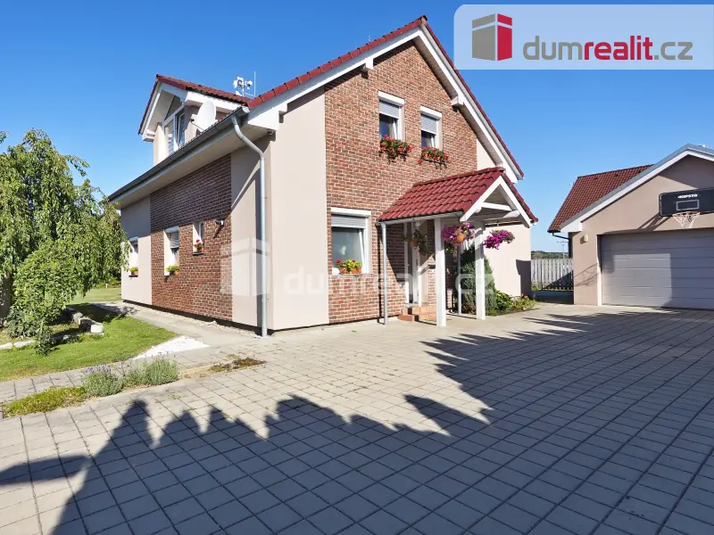 Prodej domu 166 m², –