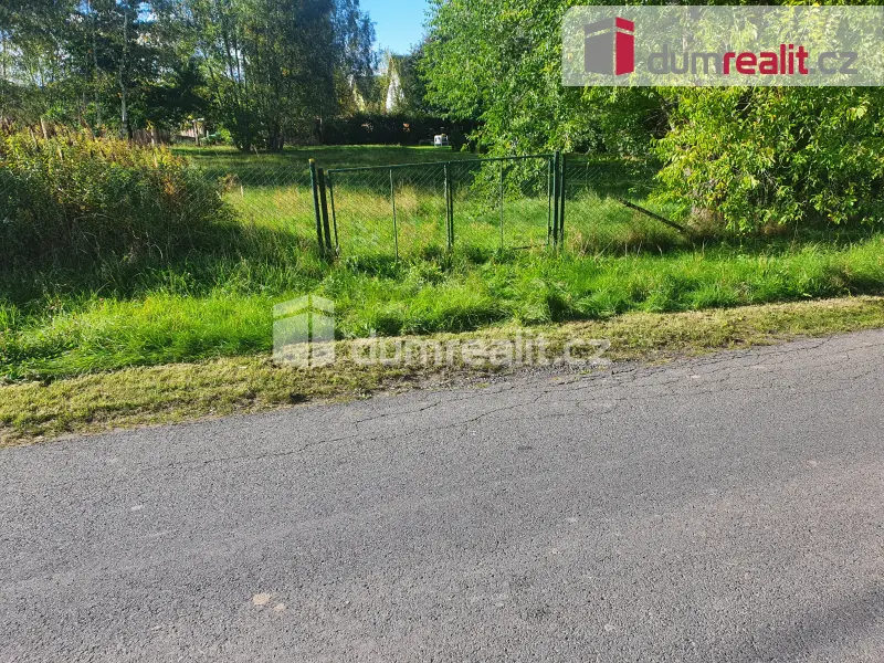 Prodej pozemku 1197 m², Arnoltice (přibližně)