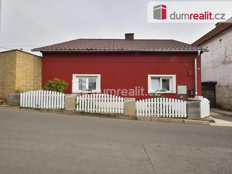 Prodej domu 88 m², Dobkovičky · Velemín