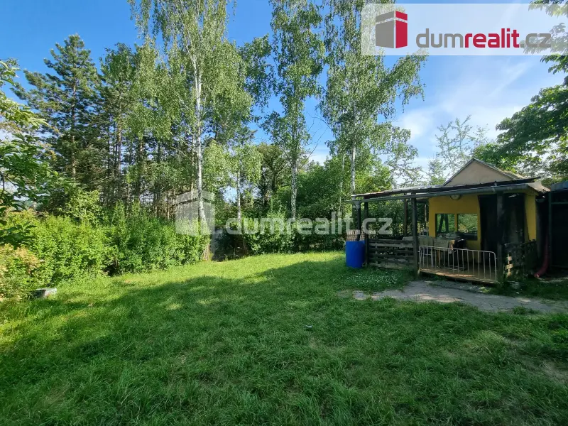 Pronájem pozemku 200 m², Lutovítova · Lobeč · Kralupy nad Vltavou