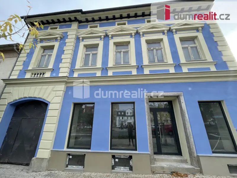 Pronájem komerčního prostoru 178 m², Mírové náměstí · Dobříš