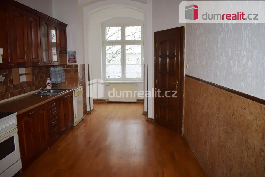 Pronájem bytu 3+1 99 m², Lounská · Teplice