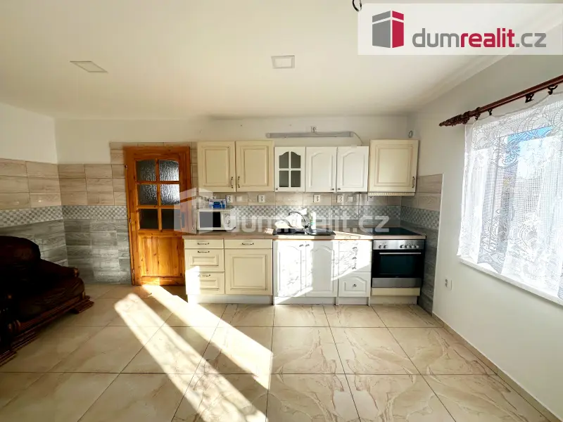 Pronájem bytu 1+kk 35 m², Emilie Dvořákové · Teplice-Trnovany · Teplice