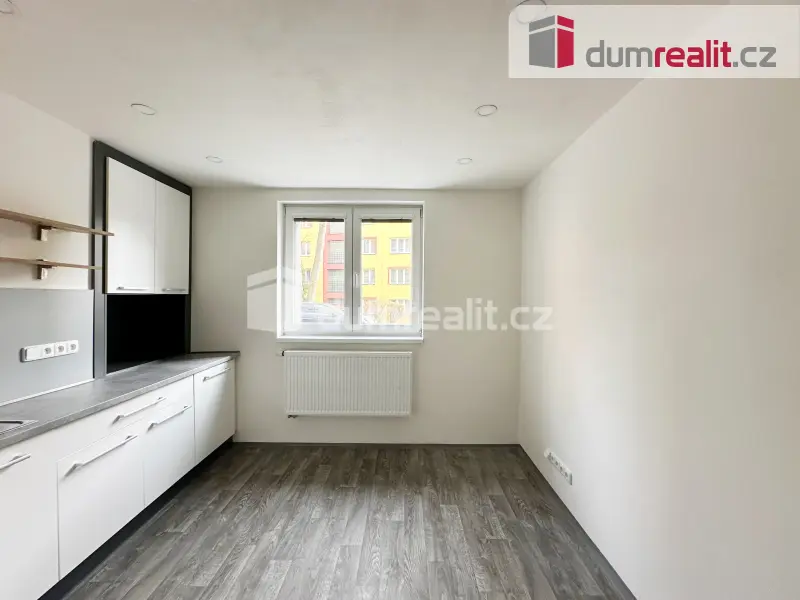 Pronájem bytu 1+1 36 m², Kamenická · Děčín