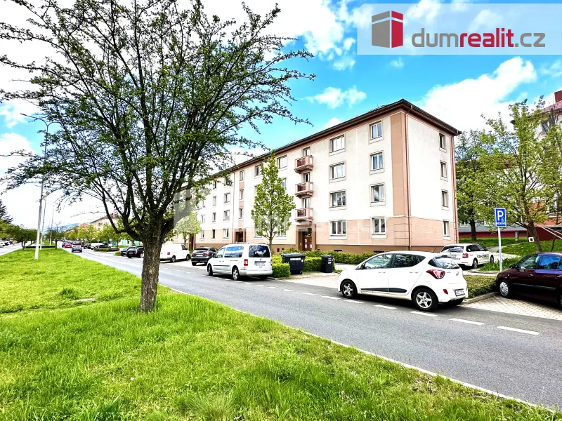 Prodej bytu 2+1 63 m², Hlavní třída · Ostrov nad Ohří · Ostrov