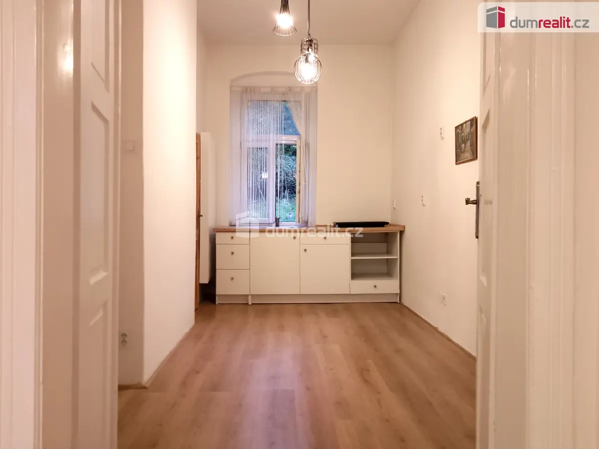 Pronájem bytu 1+1 39 m², Na Vyhlídce · Karlovy Vary