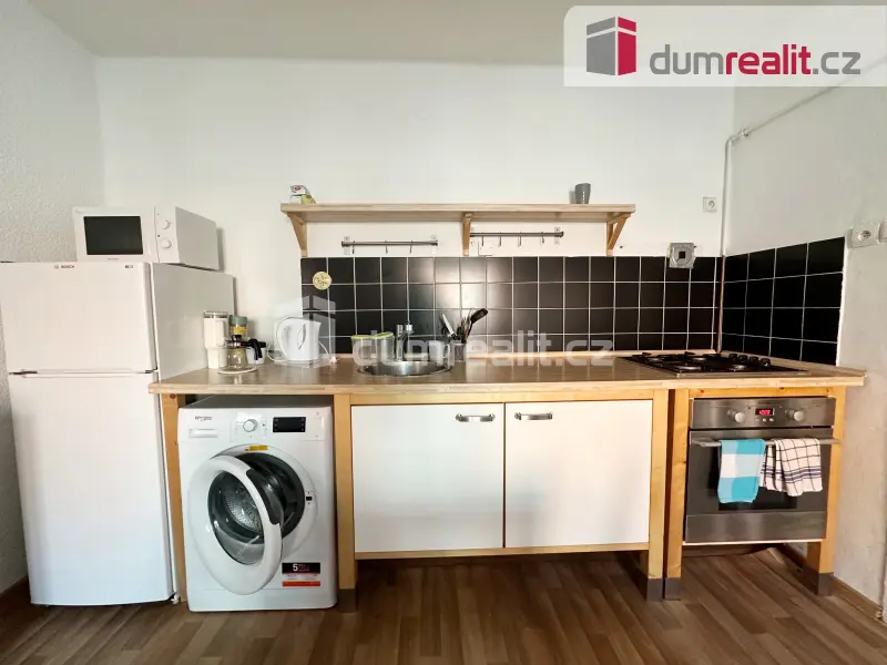 Pronájem bytu 2+kk 52 m², Mezidomí · Klíše · Ústí nad Labem