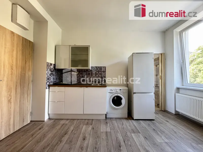 Pronájem bytu 1+kk 25 m², Kosmonautů · Bukov · Ústí nad Labem