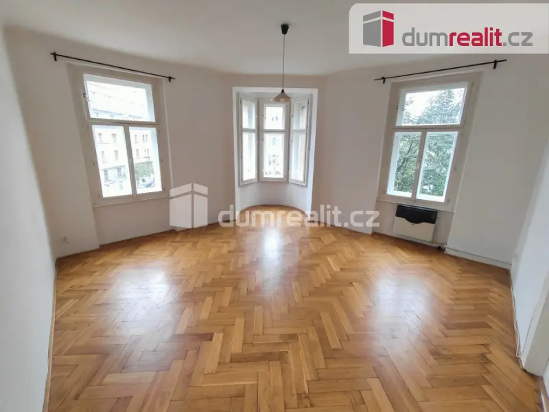Pronájem bytu 2+1 91 m², Dejvická · Dejvice