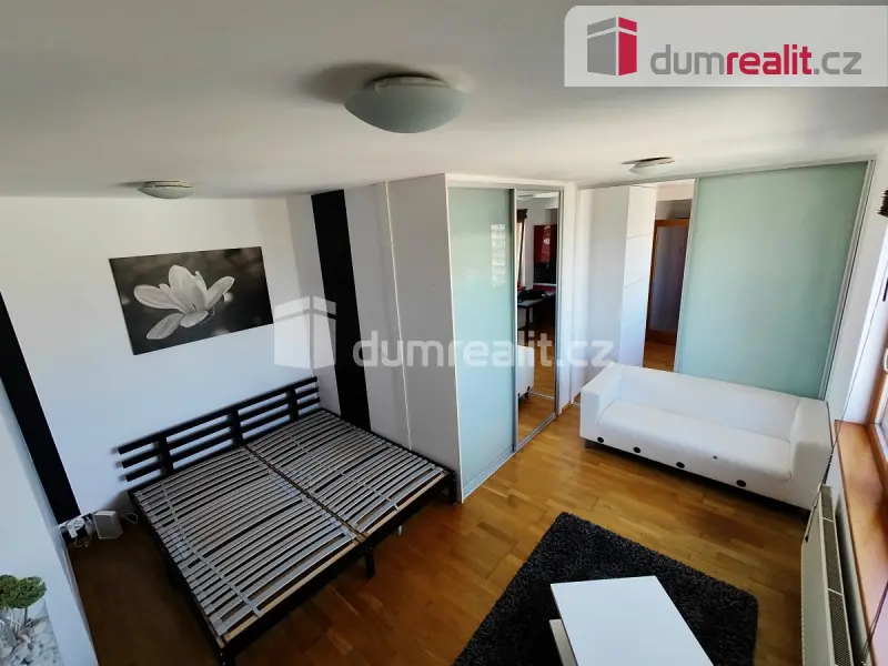 Pronájem bytu 1+1 36 m², Antala Staška · Krč