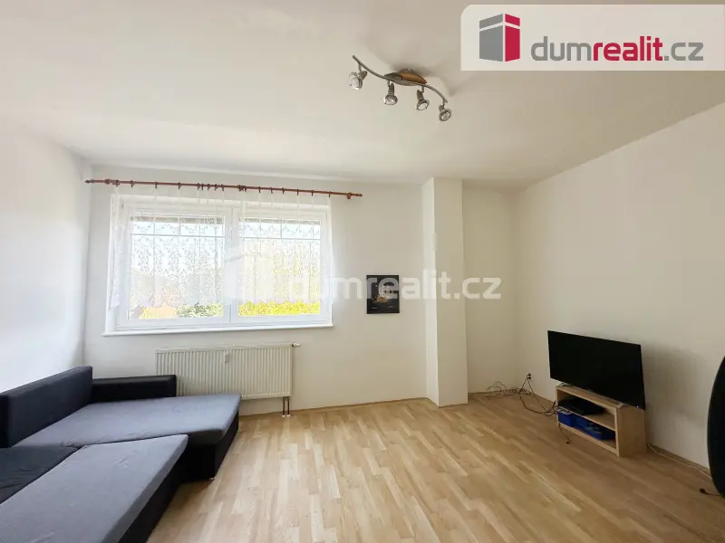 Pronájem bytu 1+1 43 m², Kyjevská · Bynov · Děčín
