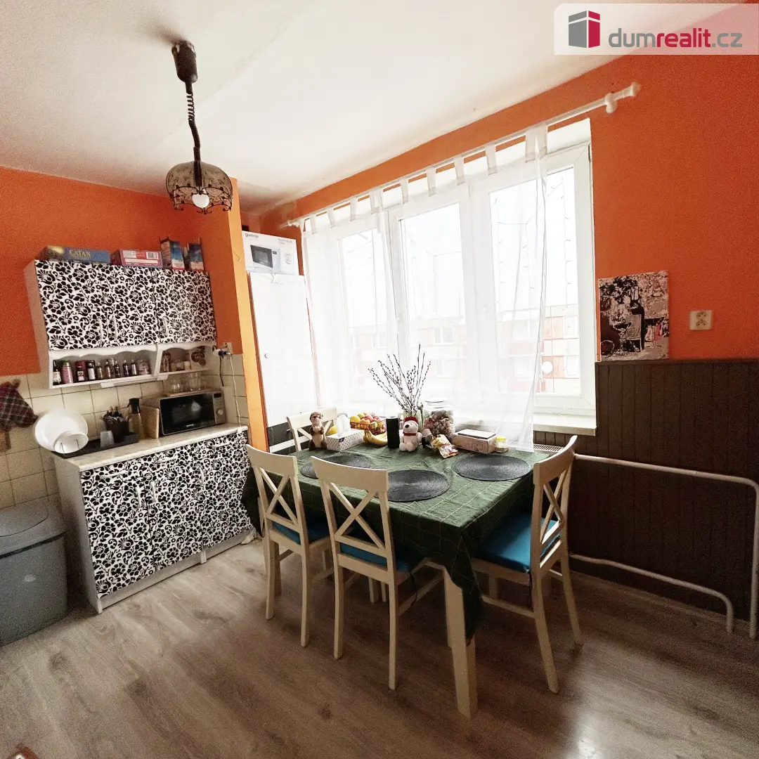 Pronájem bytu 2+1 56 m², Šeříková · Dobronín