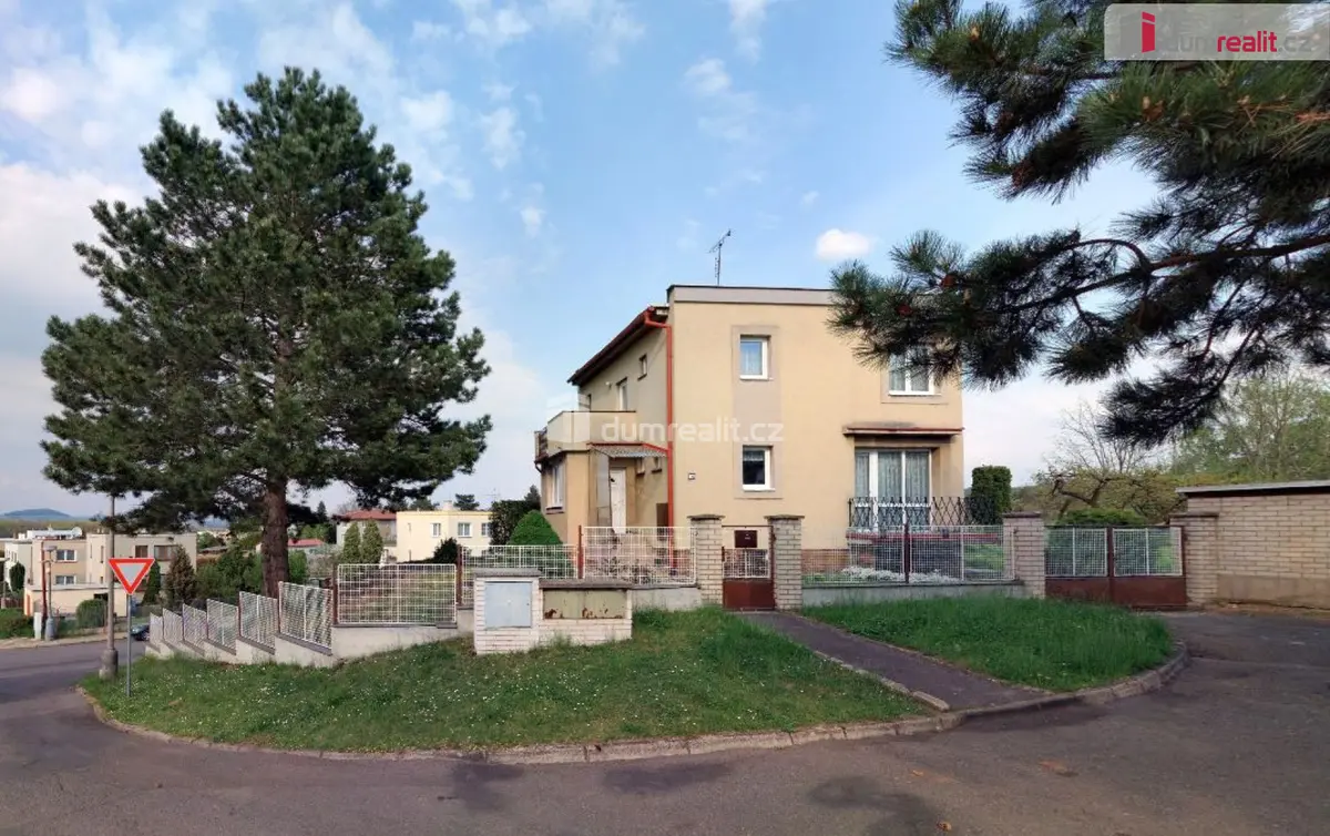 Prodej domu 1232 m², –