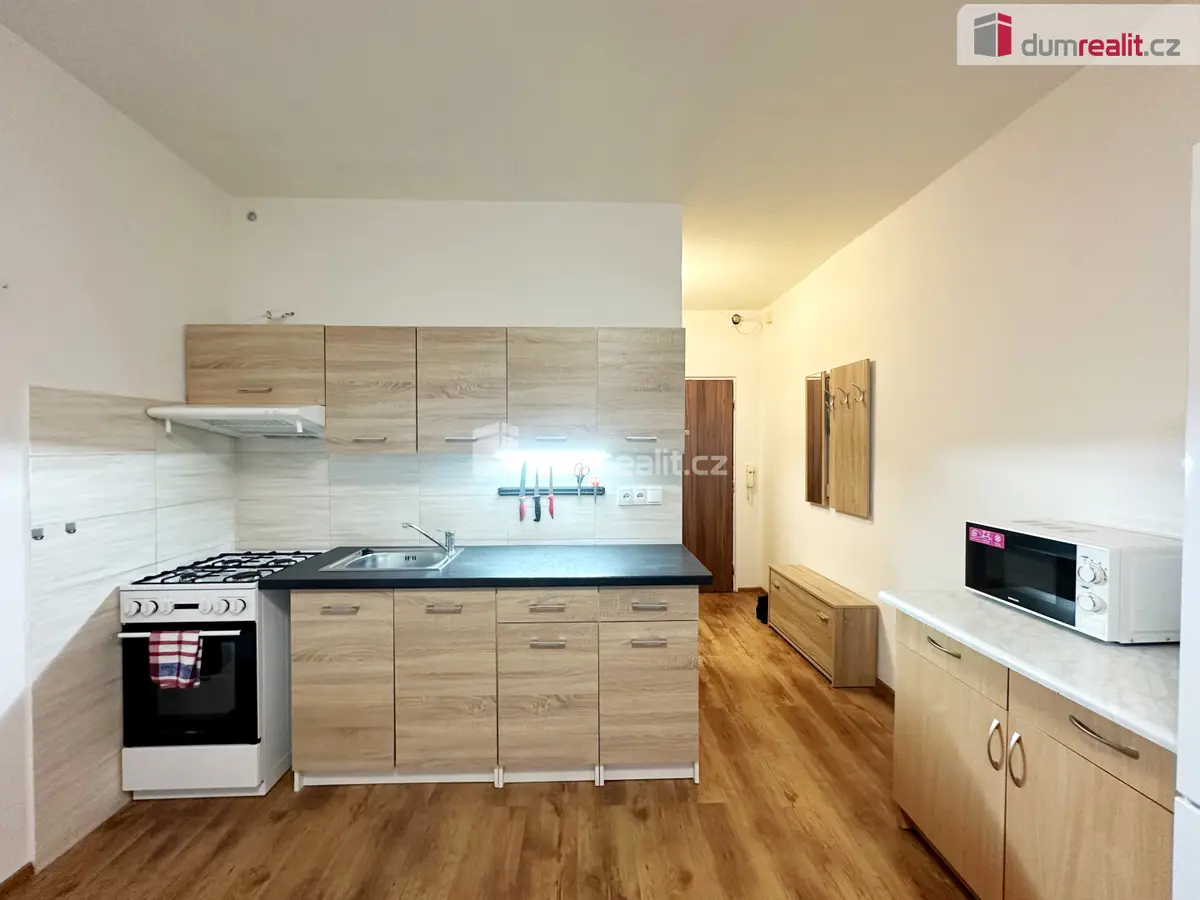 Pronájem bytu 1+1 36 m², Jezdecká · Děčín-Staré Město · Děčín