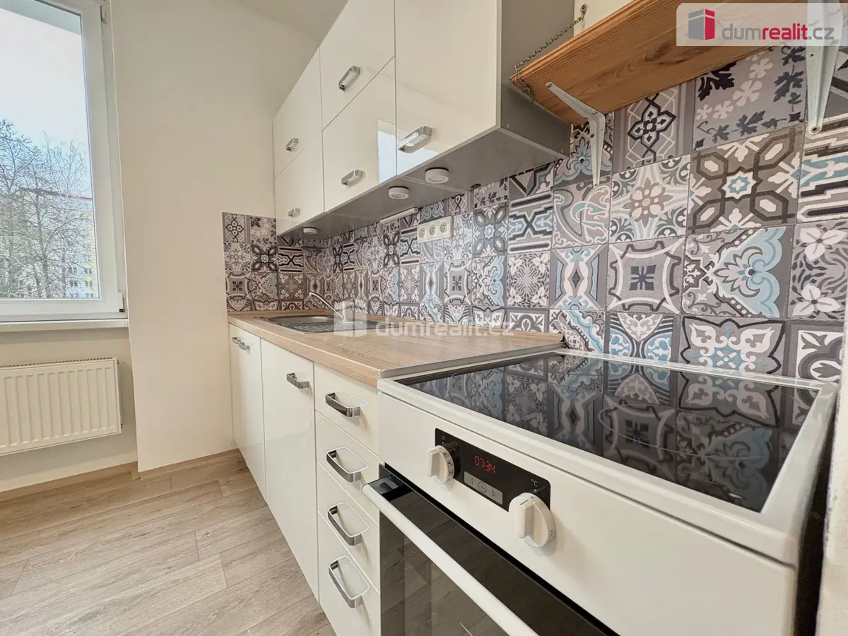 Pronájem bytu 1+1 36 m², Kosmonautů · Bukov · Ústí nad Labem