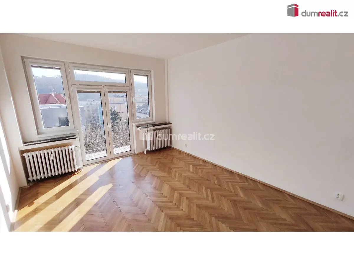 Pronájem bytu 2+1 51 m², Mošnova · Smíchov