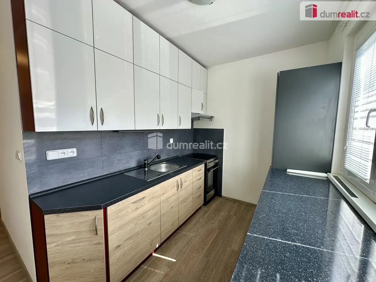 Pronájem bytu 2+1 54 m², M. Knesla · Bartošova čtvrť · Zlín