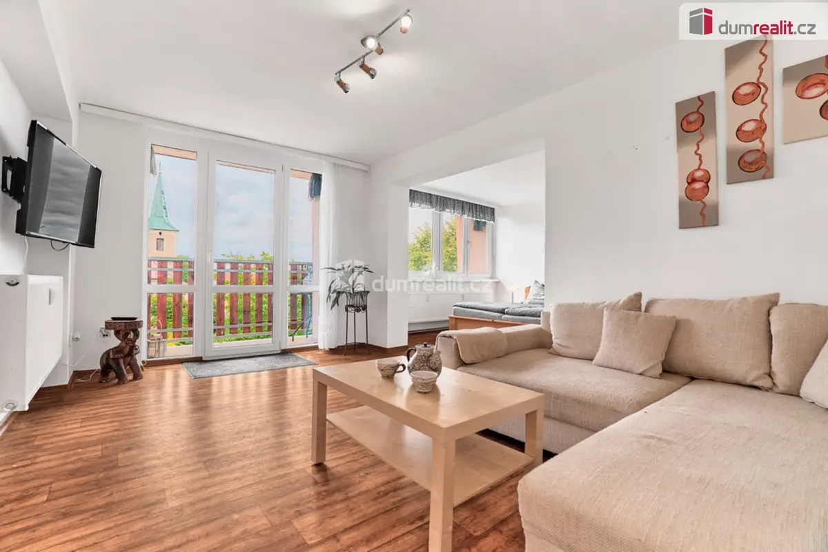 Prodej bytu 2+1 72 m², Náměstí · Měděnec