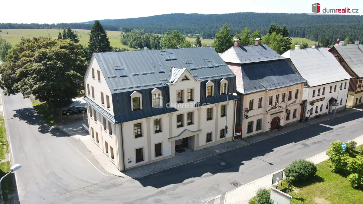 Prodej bytu 2+kk 51 m², náměstí Sv. Vavřince · Horní Blatná