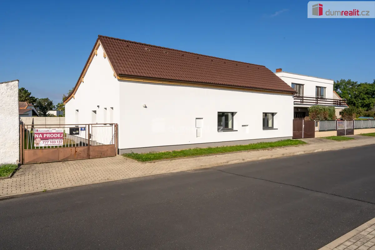 Prodej domu, –