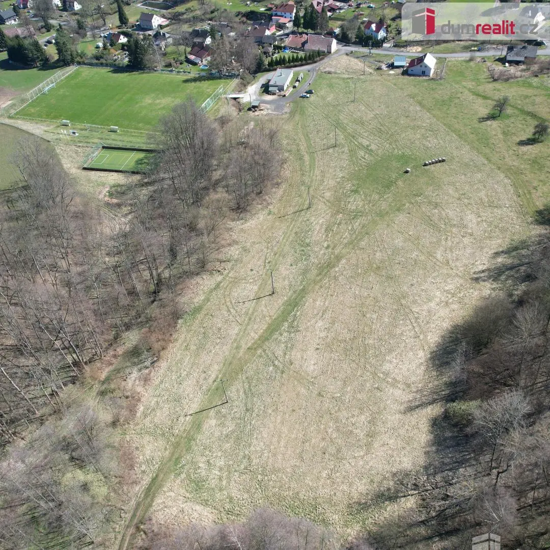 Prodej pozemku 1819 m², –