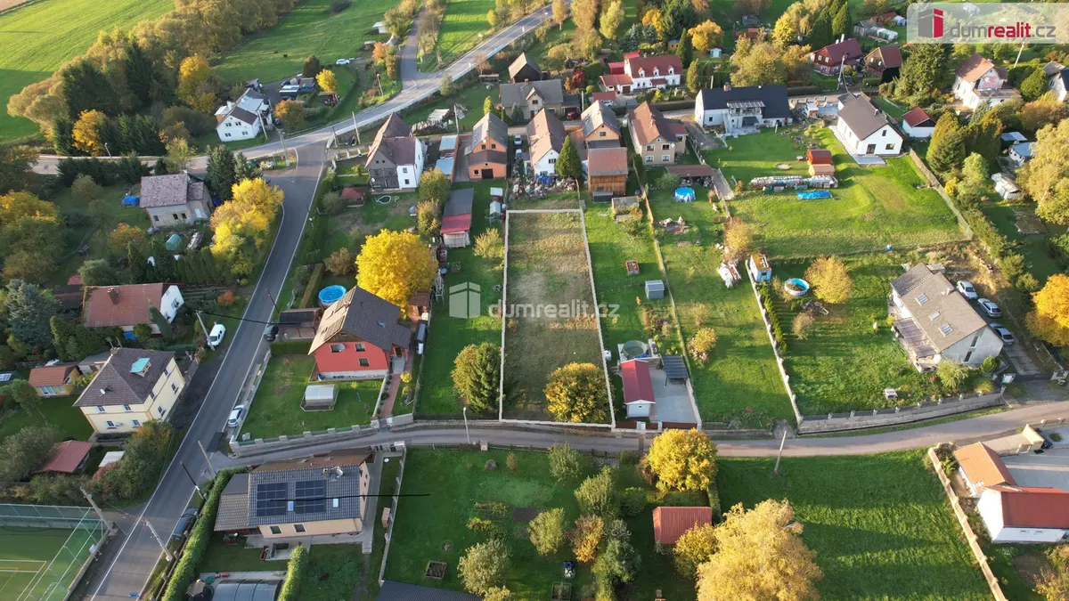 Prodej pozemku 917 m², –