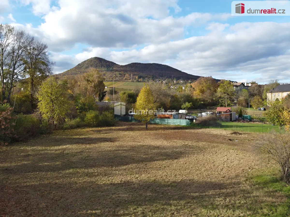 Prodej pozemku 1760 m², Lovosice