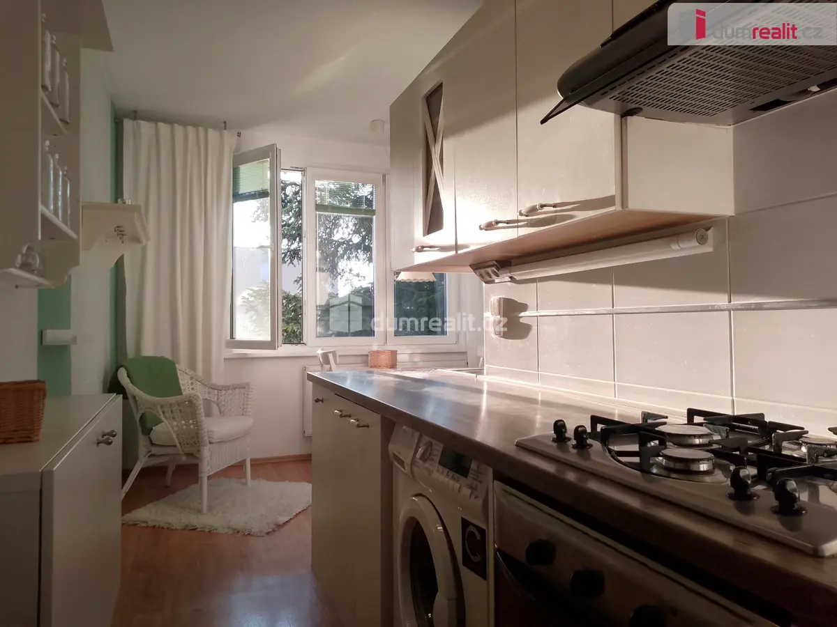Pronájem bytu 2+1 61 m², Lomená · Bohatice · Karlovy Vary