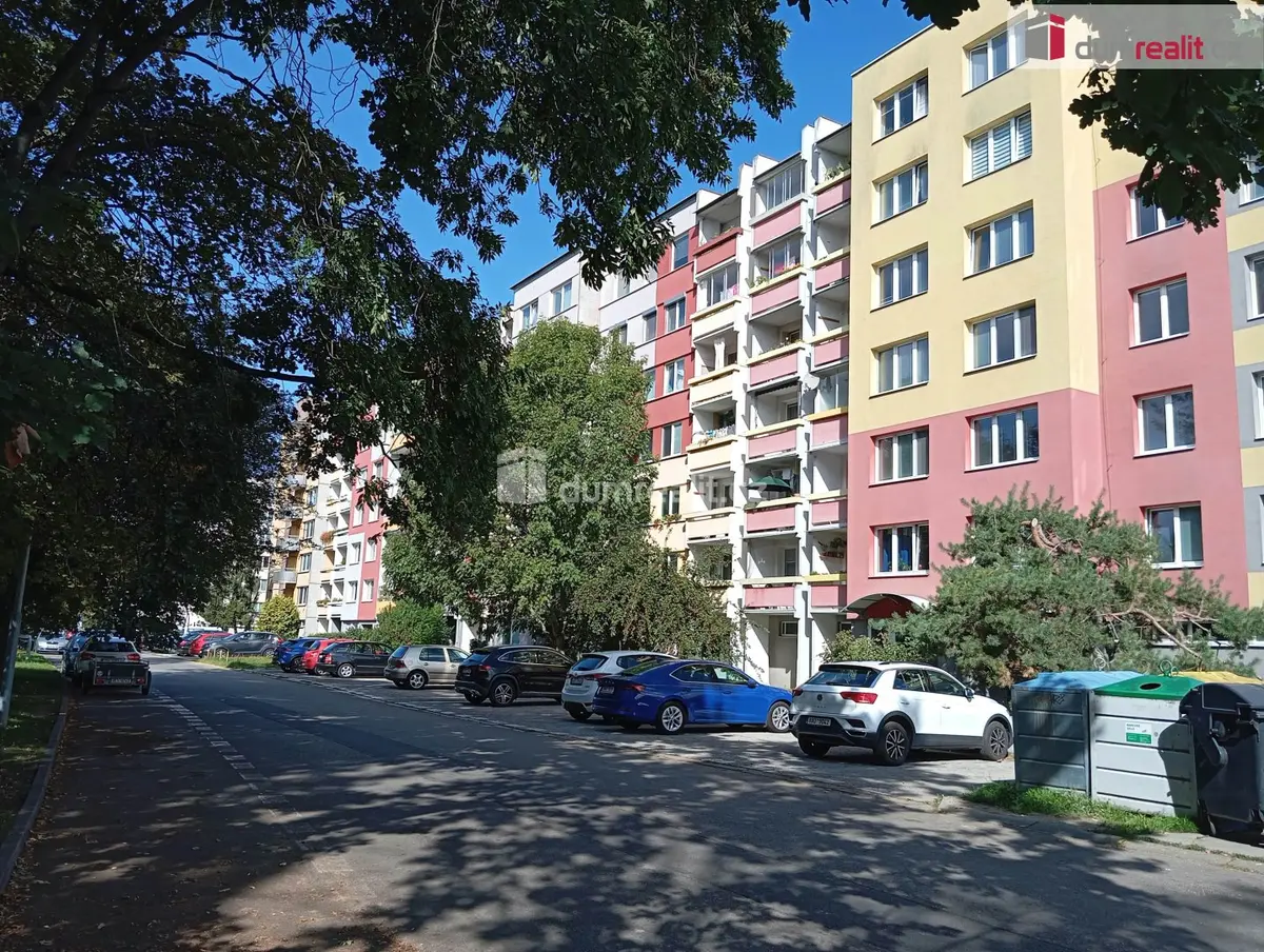Prodej bytu 3+1 70 m², Průběžná · České Budějovice 3 · České Budějovice