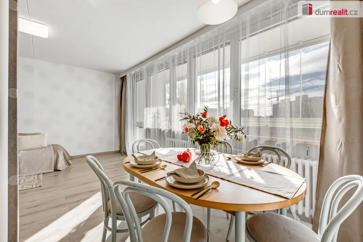 Prodej bytu 3+1 85 m², Praha (přibližně)