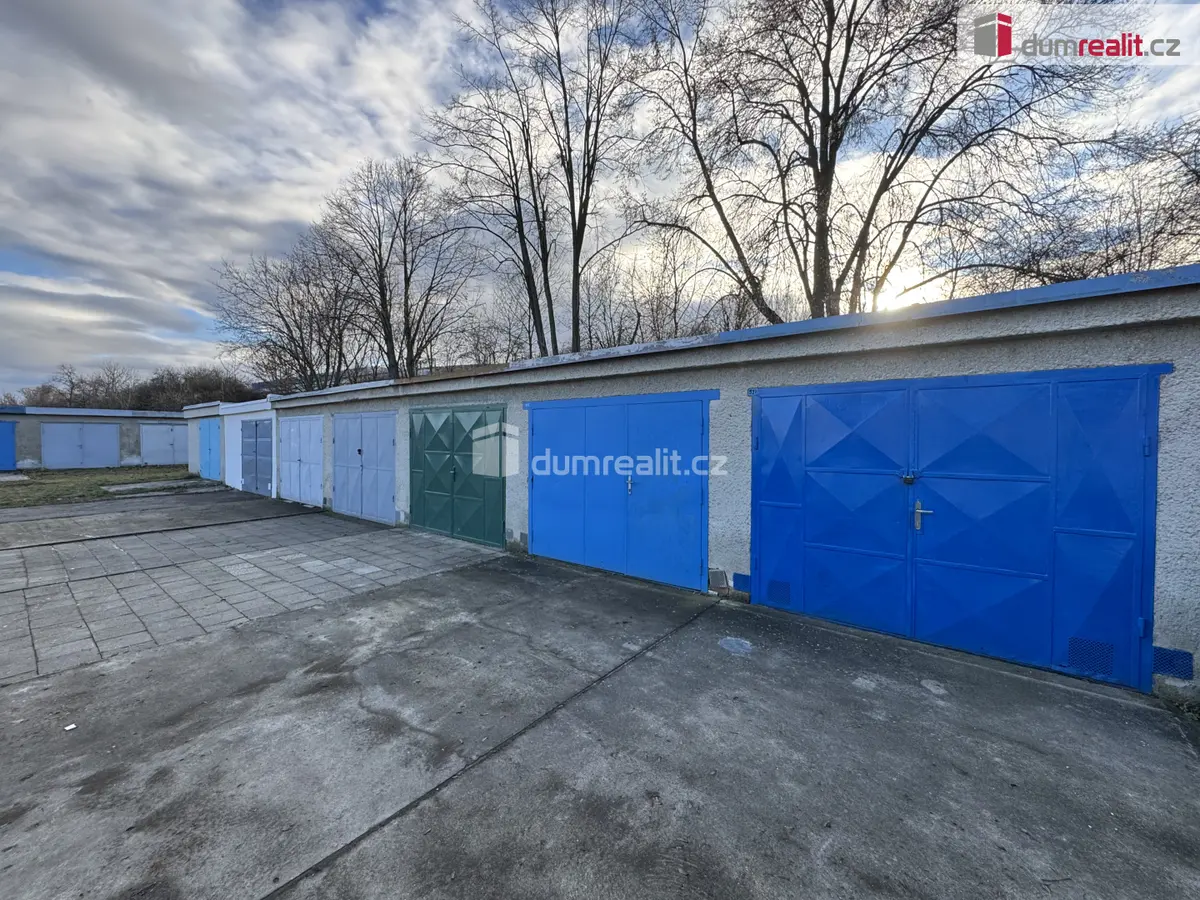 Prodej garáže 21 m², Šumická · Uherský Brod
