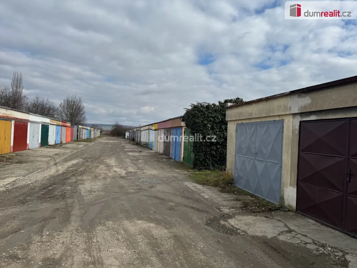 Pronájem garáže 21 m², Uherský Brod