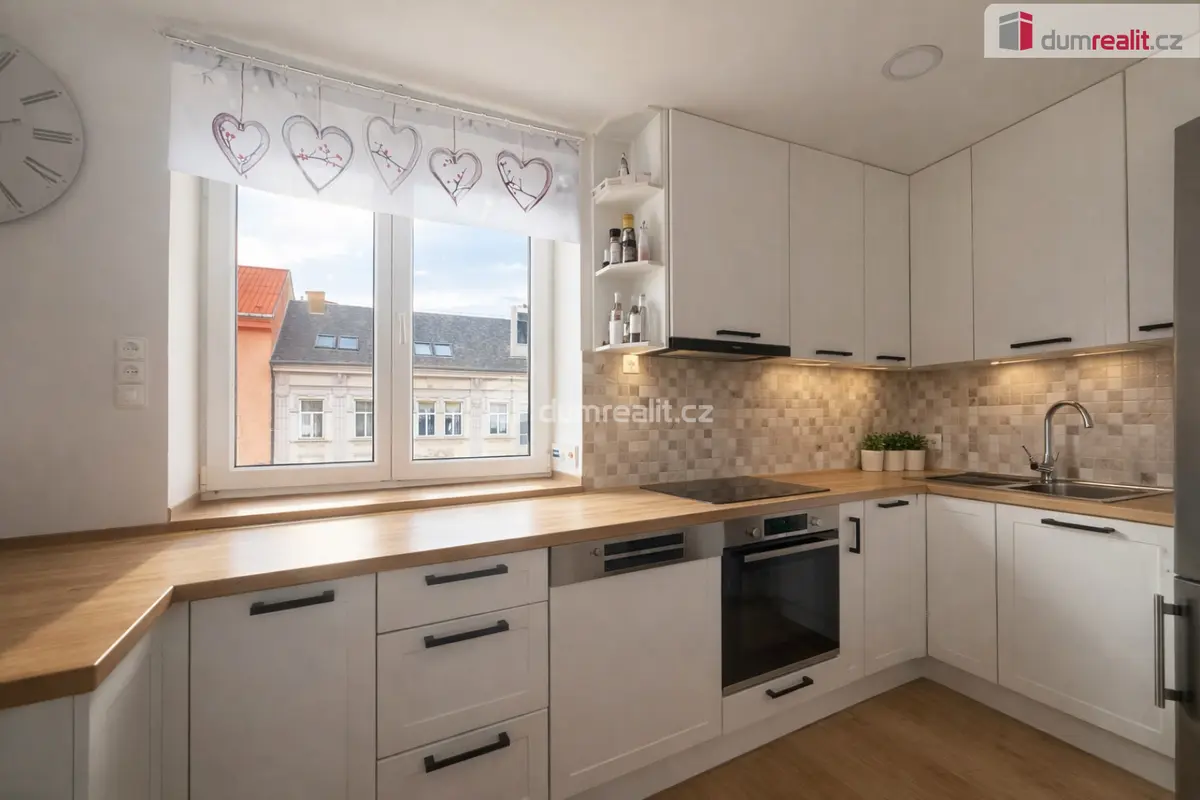 Pronájem bytu 3+kk 58 m², Masarykova · Klíše · Ústí nad Labem