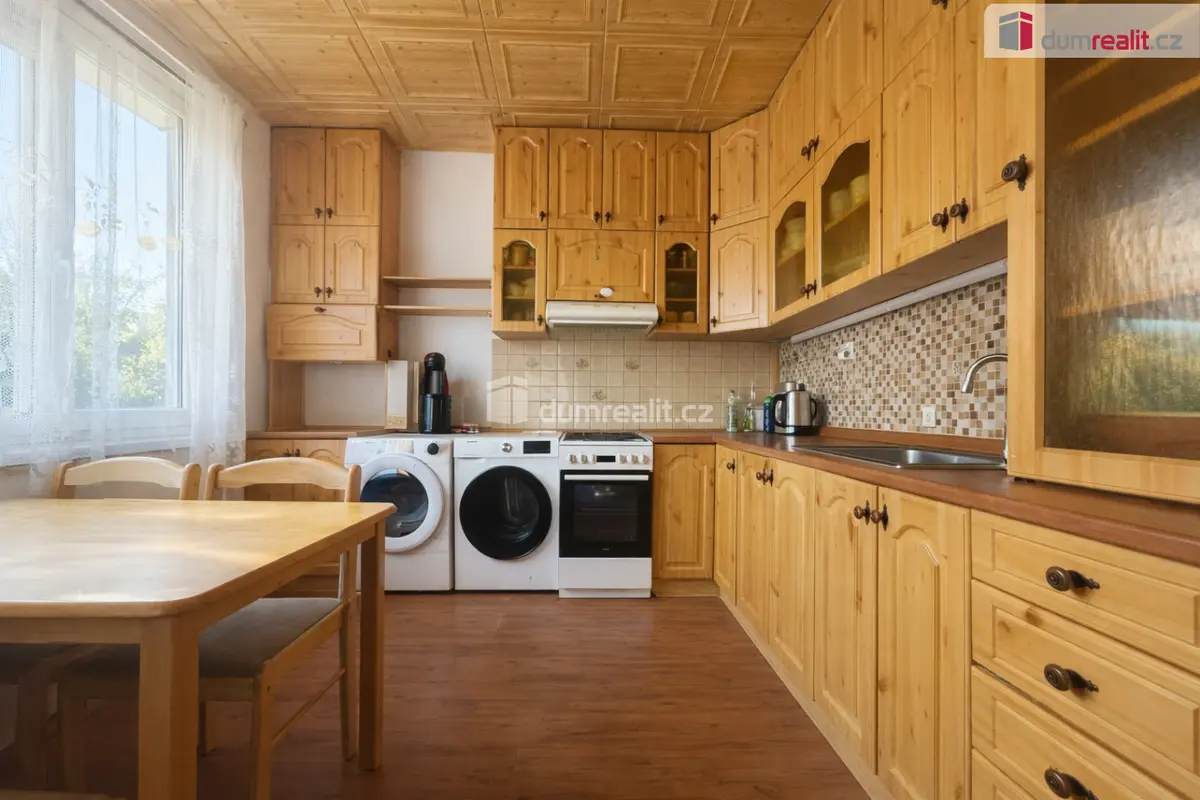 Prodej bytu 3+1 69 m², Peškova · Mojžíř · Ústí nad Labem