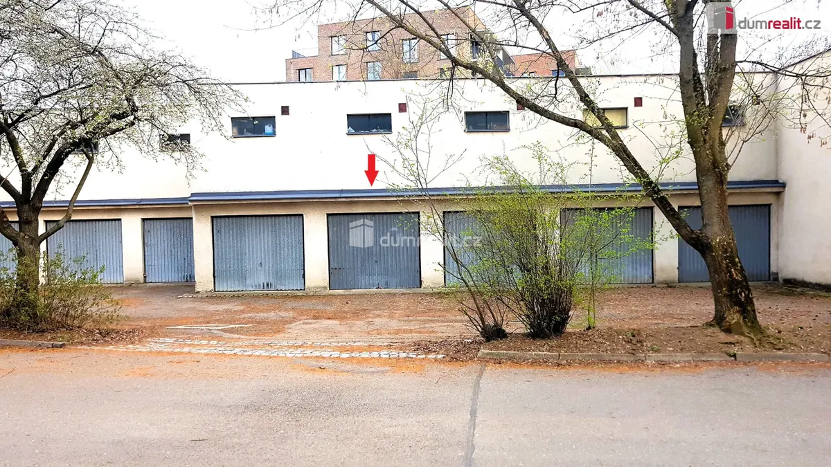 Prodej garáže 17 m², Brno (přibližně)