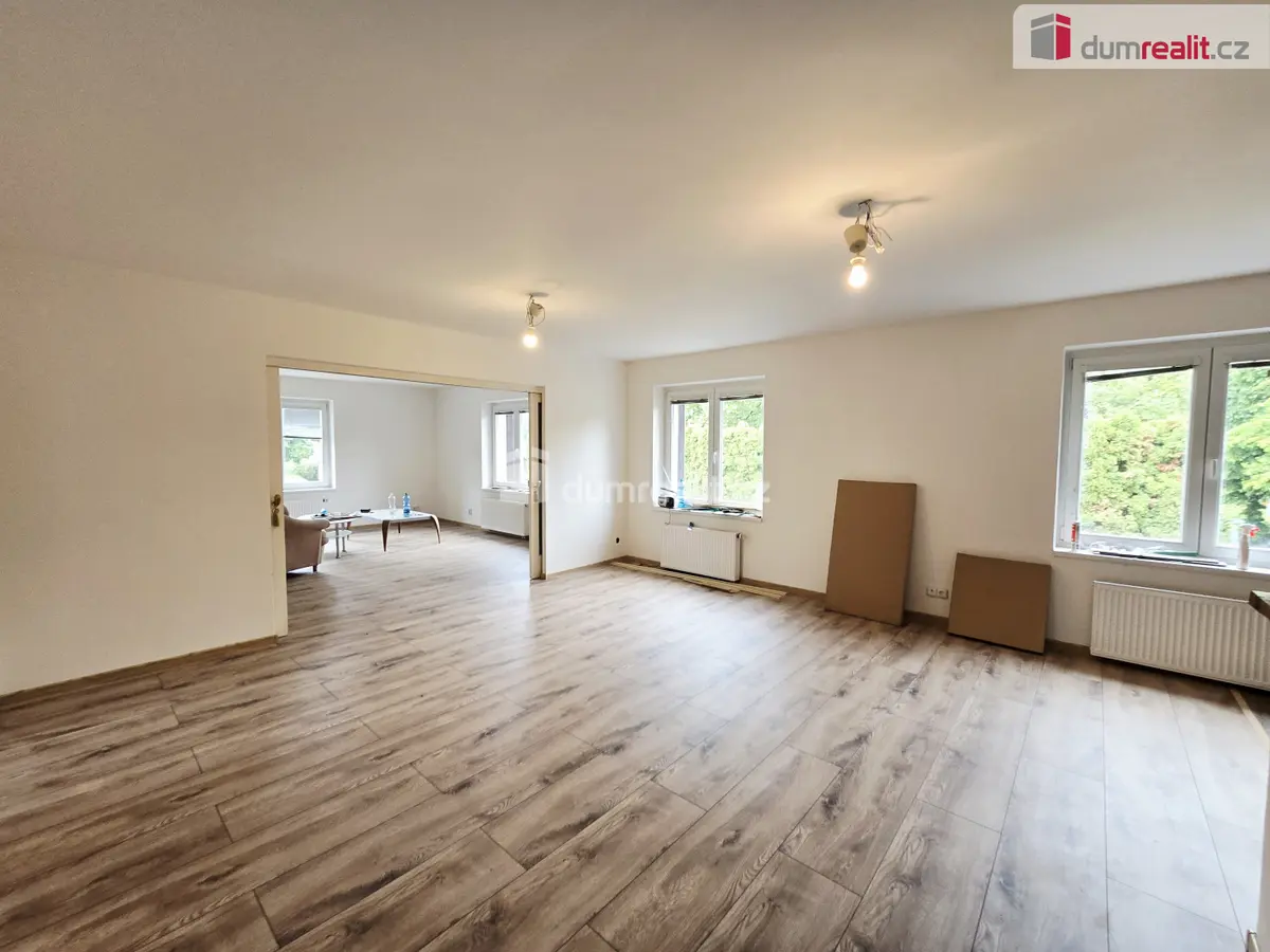 Pronájem bytu 3+kk 98 m², Bártlova · Horní Počernice