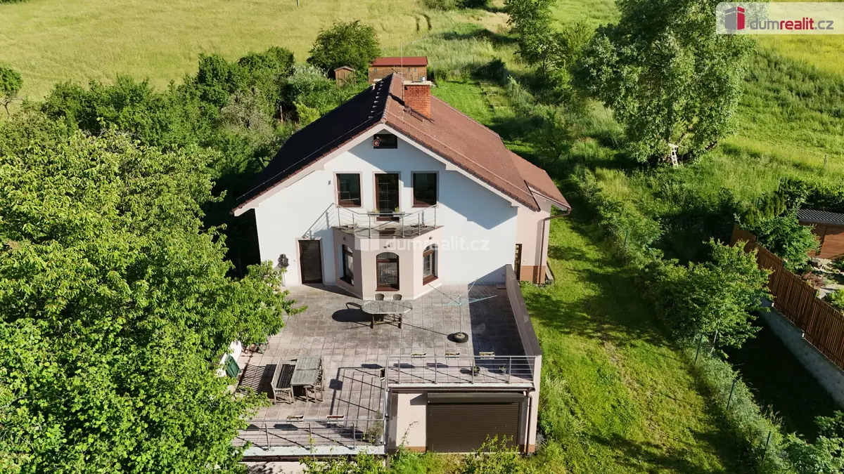 Prodej domu 300 m², Ouběnice u Votic · Bystřice