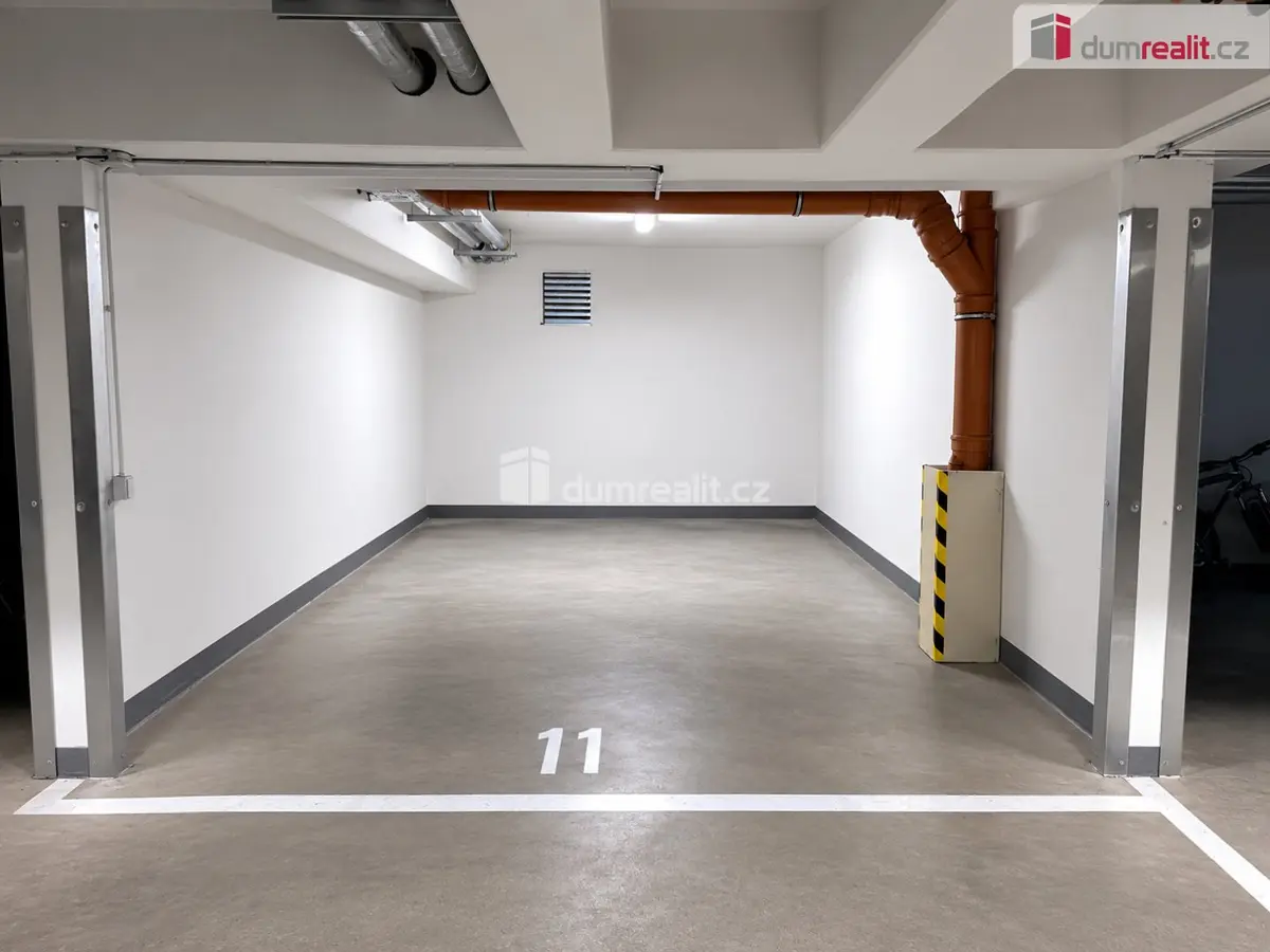 Pronájem garáže 20 m², Baráčnická · Bukov · Ústí nad Labem